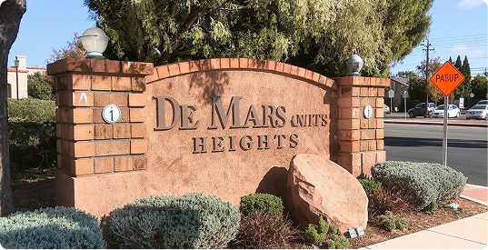 Del Mar Plaza